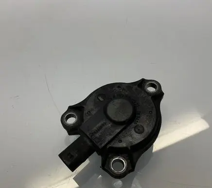 Mercedes-Benz CLS C219 Camshaft pulley/ VANOS A2720510077 2720510077
