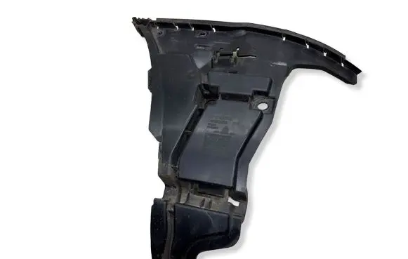 Volvo V70 Front bumper mounting bracket 08693182