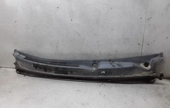 KIA Carens II Wiper trim 861511D000