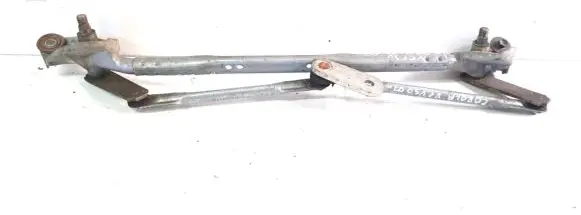 Toyota Corolla Verso AR10 Front wiper linkage 