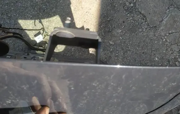 Ford Focus Tailgate/trunk/boot hinge