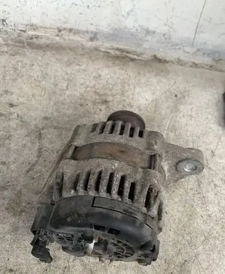 Opel Insignia A Generator/alternator 13502583