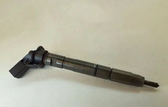 Audi A6 S6 C6 4F Fuel injector 059130277AJ