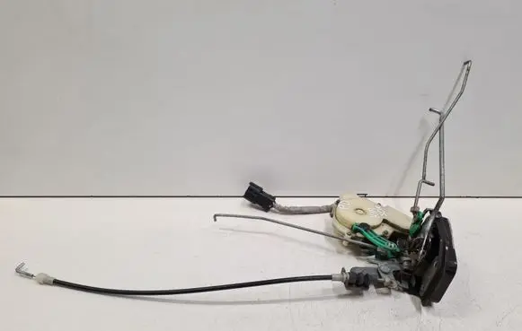 KIA Sorento Front door lock 061108