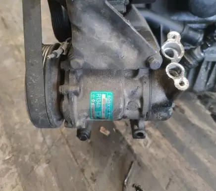 Renault Clio II Air conditioning (A/C) compressor (pump) 7700111235 8073803162