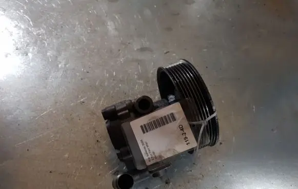 KIA Sorento Power steering pump