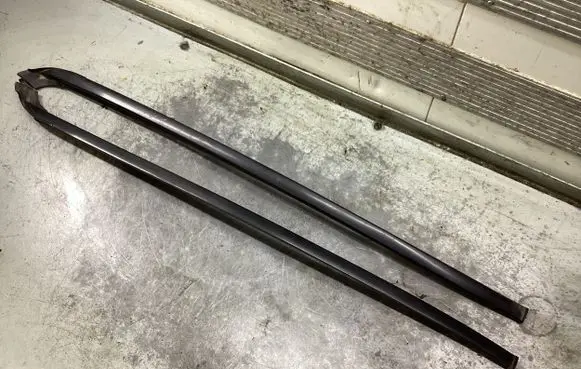 Windshield trim