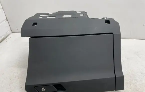 Audi Q3 F3 Glove box 83C857035