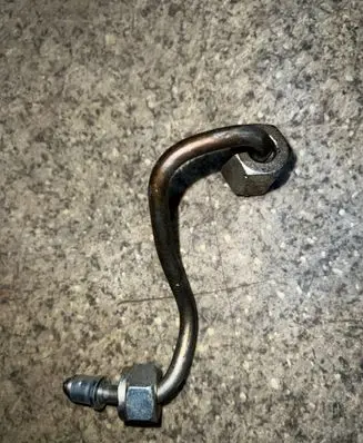 Fuel injector supply line/pipe
