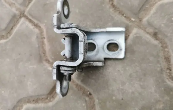 Renault Megane III Front door upper hinge 804000016RF