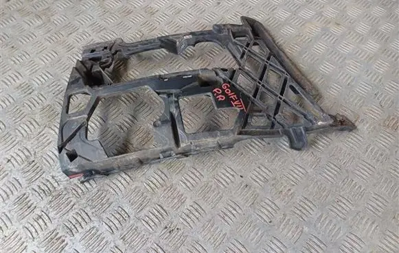 Volkswagen Golf VII Front bumper mounting bracket 5G0807724D