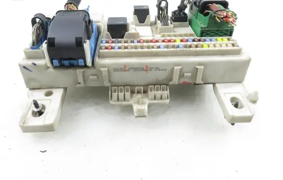Volvo V50 Central body control module 30728906