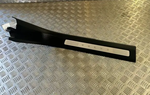 Volvo XC90 Front sill trim cover 31363642