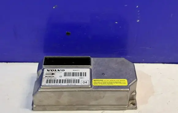 Volvo V70 Airbag control unit/module 8645271