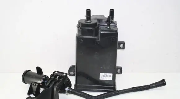 BMW X7 G07 Active carbon filter fuel vapour canister 7475444