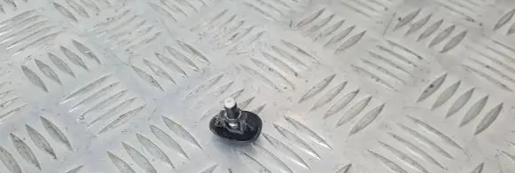 Isuzu D-Max Windshield washer spray nozzle 