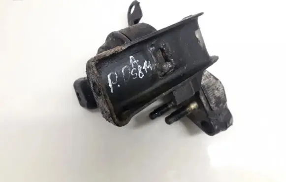 Toyota Corolla E120 E130 Engine mount bracket