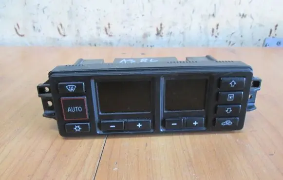 Audi A3 S3 8L Climate control unit 8L0820043D