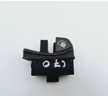 Volvo C70 Tailgate opening switch 9162946