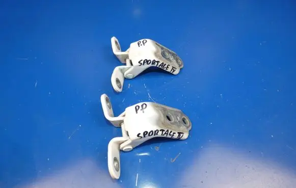 KIA Sportage Front door hinge set 
