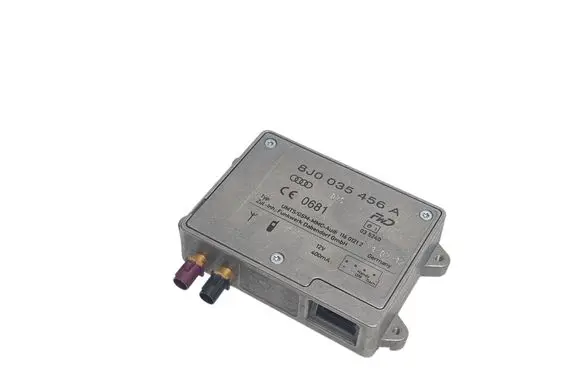Audi A4 S4 B8 8K Aerial antenna amplifier 8J0035456A 035240 11601212