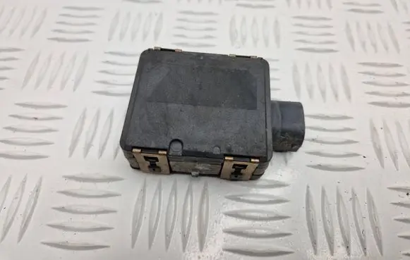 Mercedes-Benz A W177 AMG Distronic sensor radar A0009057011 0203302555 39R12653