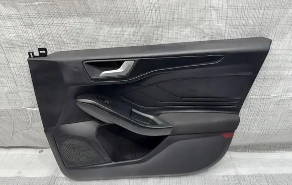 Ford Focus ST Front door card panel trim