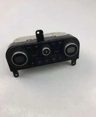 Nissan Qashqai Climate control unit 27500BR45C