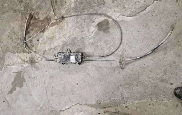 Citroen C6 Hand brake/parking brake motor 9662015480