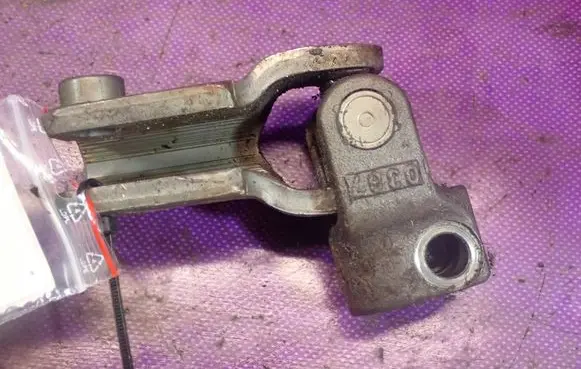 Opel Corsa D Steering column universal joint