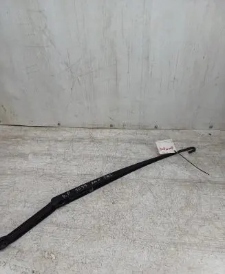 BMW 3 E46 Front wiper blade arm 7007128