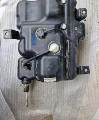 Renault Trafic III (X82) AdBlue liquid reservoir 208993933R