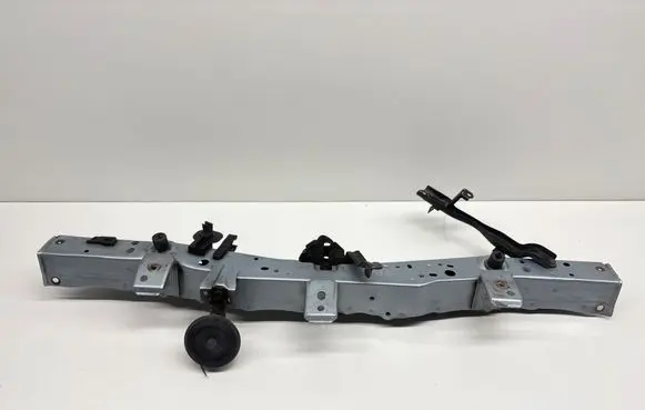 Toyota Auris 150 Top upper radiator support slam panel 