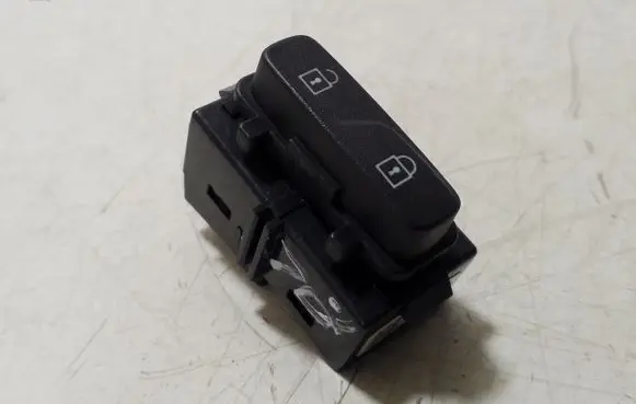 Volvo XC60 Central locking switch button 31318987
