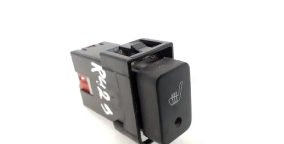 Suzuki Grand Vitara II Seat heating switch