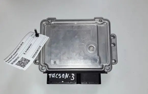 Hyundai Tucson TL Engine control unit/module 391992BTA1