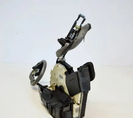 Volkswagen Polo V 6R Coupe door lock (next to the handle) 5K2839015D