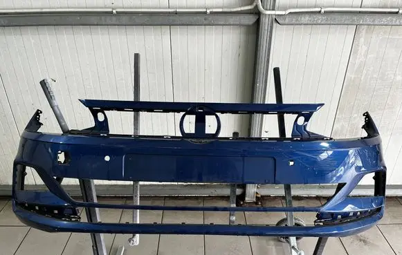 Volkswagen Polo VI Front bumper 