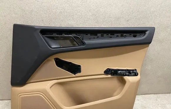 Porsche Macan (95B) Front door card panel trim 95B867012