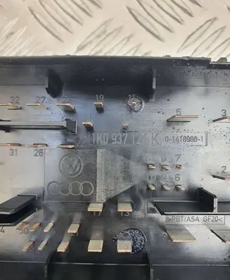 Volkswagen Golf Plus Fuse module 1K0937124K 014189861
