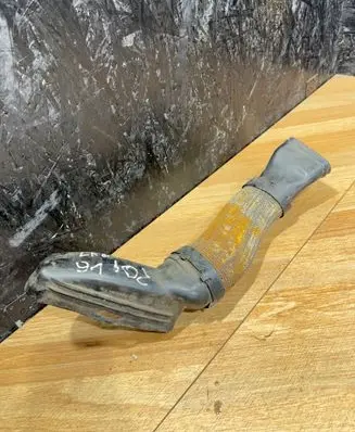 Mercedes-Benz C W204 Air intake duct part 6420945597