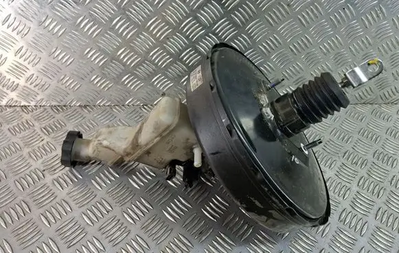 Hyundai i40 Brake booster 585003Z150