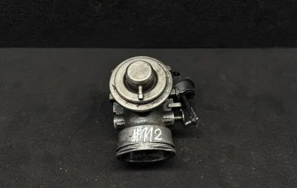 Audi A4 S4 B6 8E 8H EGR valve 038129637L