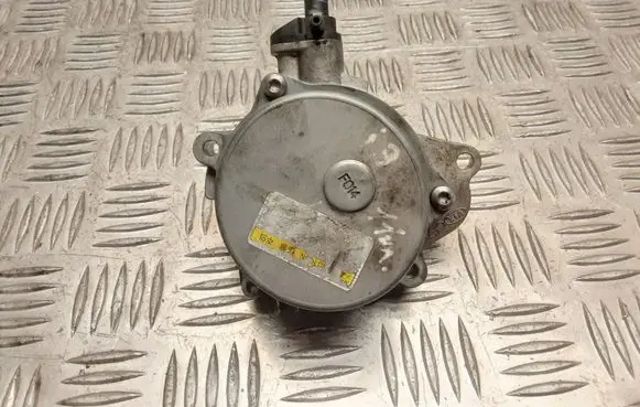 Hyundai i30 Vacuum pump 288102A101