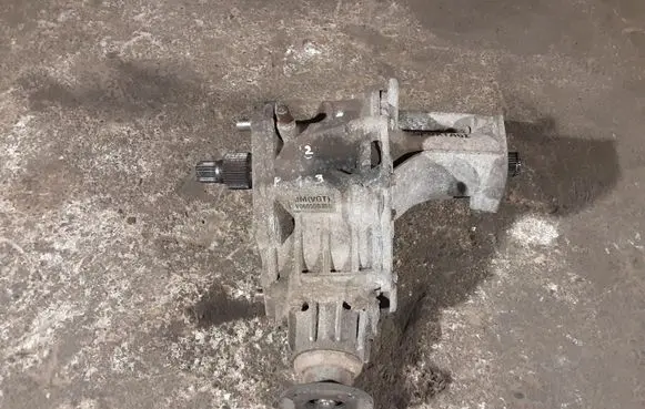 KIA Sportage Gearbox transfer box case Y060500386