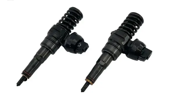 Volkswagen Touareg I Fuel injector 0414720311 07Z130073T