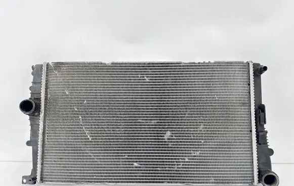 BMW 3 F30 F35 F31 Coolant radiator 8672102