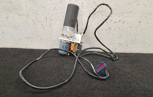 Peugeot 307 CC Convertible roof hydraulic pump 0562130106 1104715 ACB13221