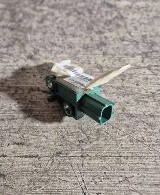 Volkswagen PASSAT B6 Airbag deployment crash/impact sensor 331324 PA6GF30