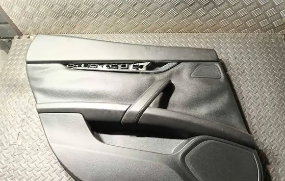 Maserati Quattroporte Rear door card panel trim 105804665C